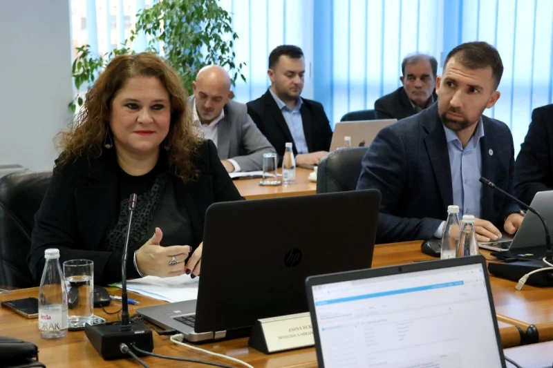 Vlada Federacije BiH dodijelila nagrade za znanost za 2024. godinu
